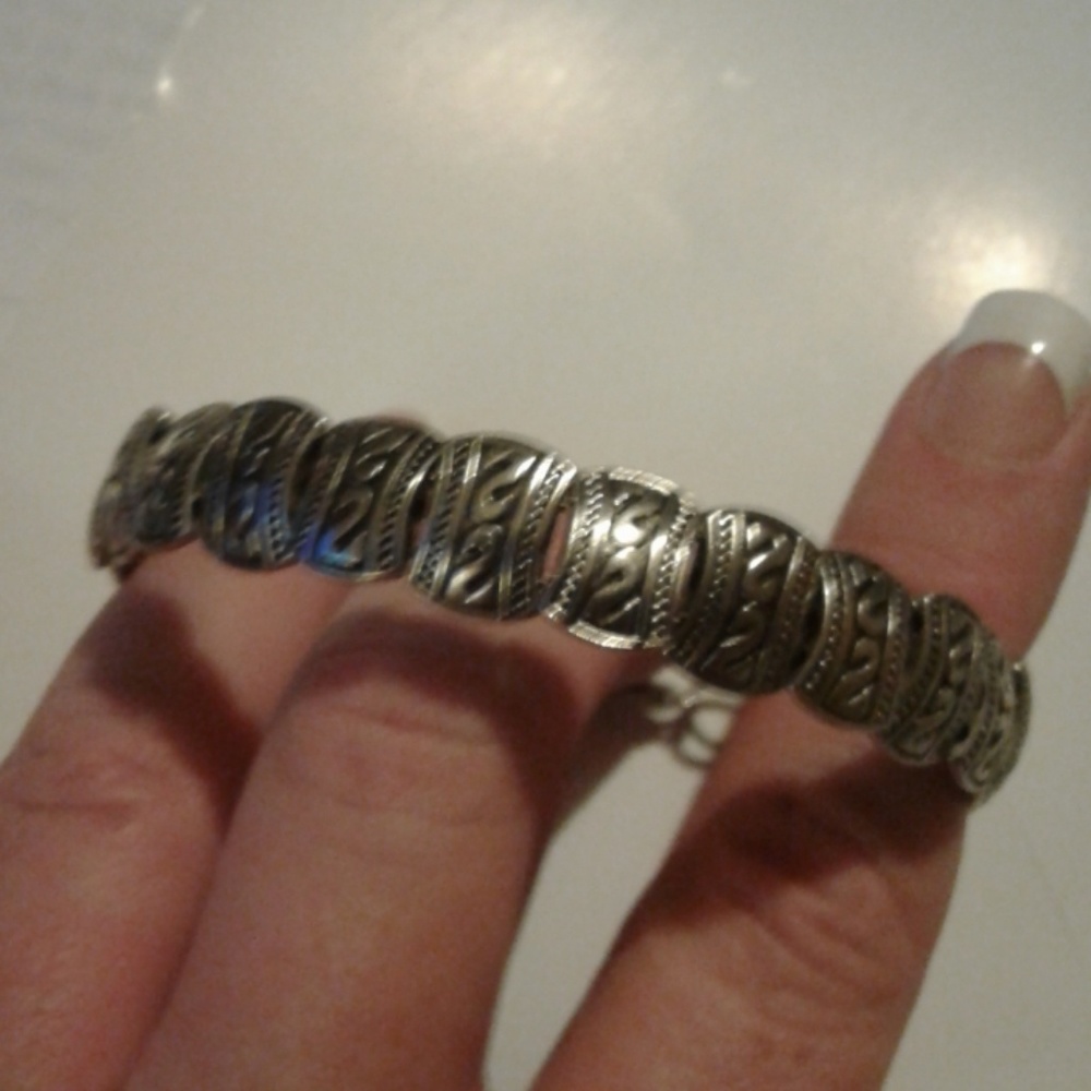 Bracelet - Picture 2 of 2